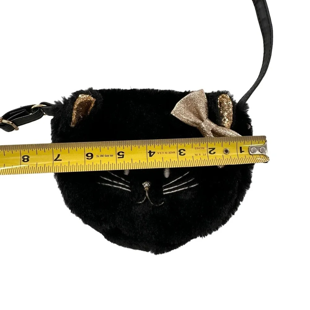 Claires has style cat